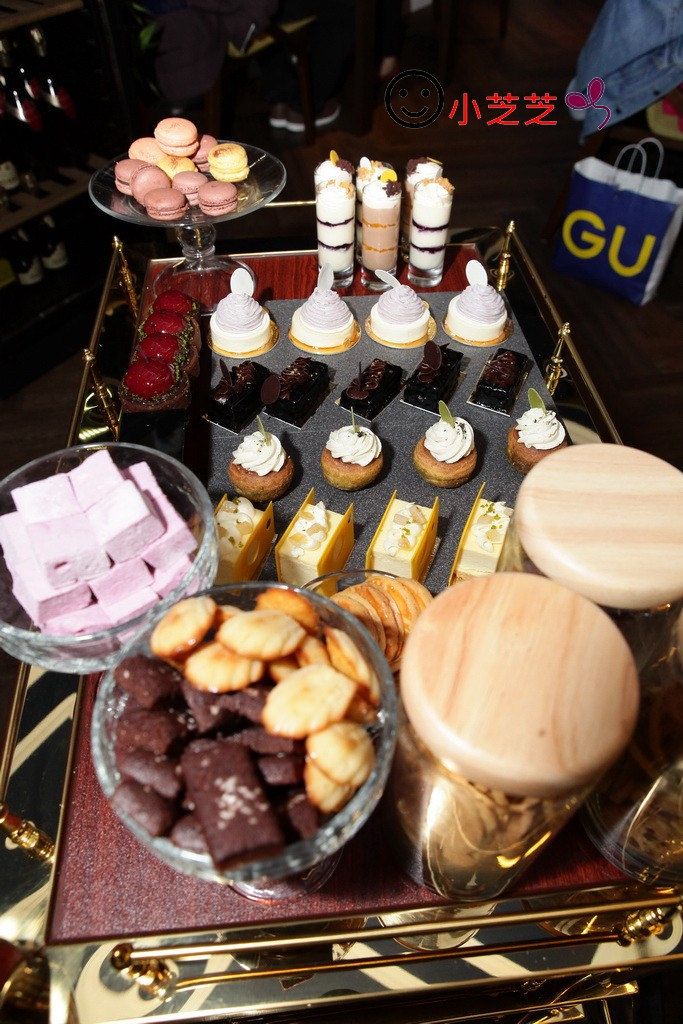 甜點吃到飽乃渥爾