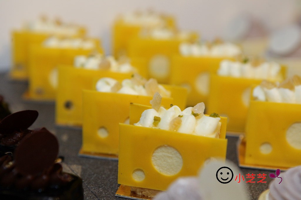 甜點吃到飽乃渥爾