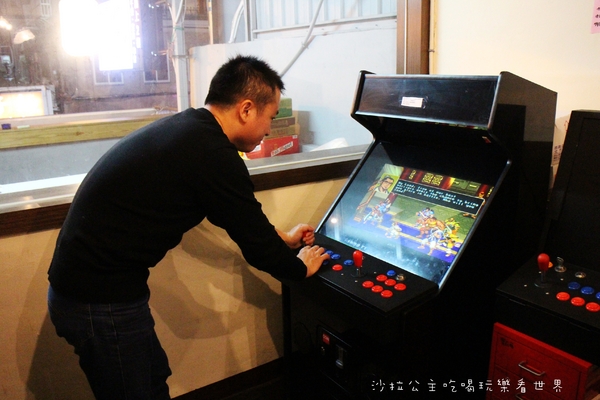 老疆胡烤肉舖：媒體報導設計師變廚師『老疆胡烤肉舖』串燒/定食/捷運松江南京站