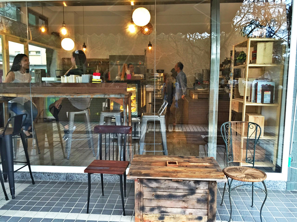 嗜甜：[新北/淡水]淡江校園甜食 隱身於金雞母社區內的甜點工作室 嗜甜