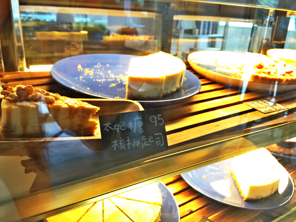 嗜甜：[新北/淡水]淡江校園甜食 隱身於金雞母社區內的甜點工作室 嗜甜