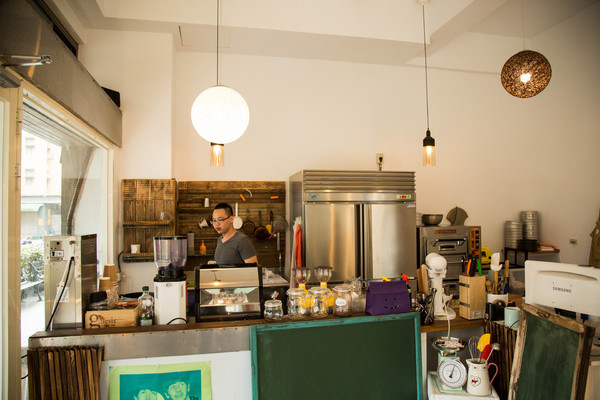 嗜甜：[新北/淡水]淡江校園甜食 隱身於金雞母社區內的甜點工作室 嗜甜