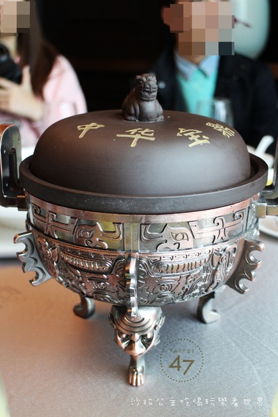 台北四七名人宴:微風信義『台北四七名人宴』101煙火絕佳視野/廚界教父