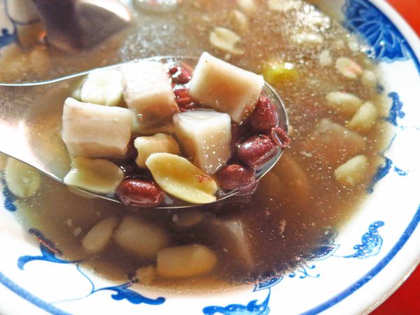 【三重美食】中正堂圓仔湯-神奇泡餅新吃法