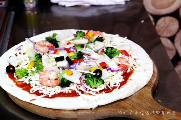 愛披薩 ipizza：士林前港美食『愛披薩 ipizza』手工批薩現點現作CP值高/近英業達