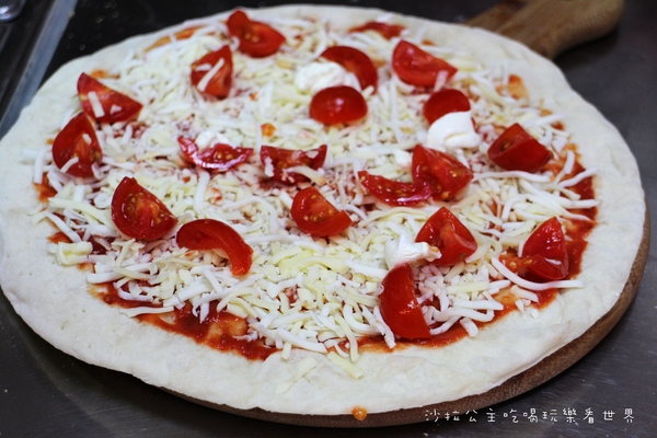 愛披薩 ipizza：士林前港美食『愛披薩 ipizza』手工批薩現點現作CP值高/近英業達