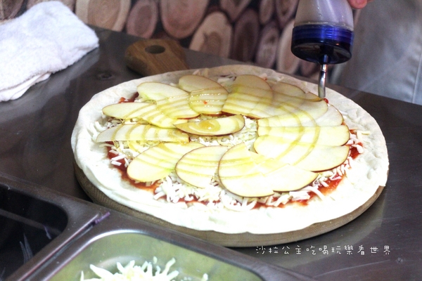 愛披薩 ipizza：士林前港美食『愛披薩 ipizza』手工批薩現點現作CP值高/近英業達