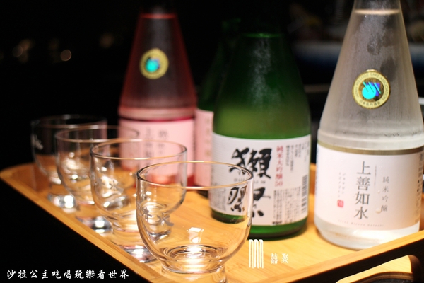 囍聚精緻鍋物:火鍋也有無菜單『囍聚精緻鍋物』新鮮海味霸氣登場/近華視/捷運國父紀念館站