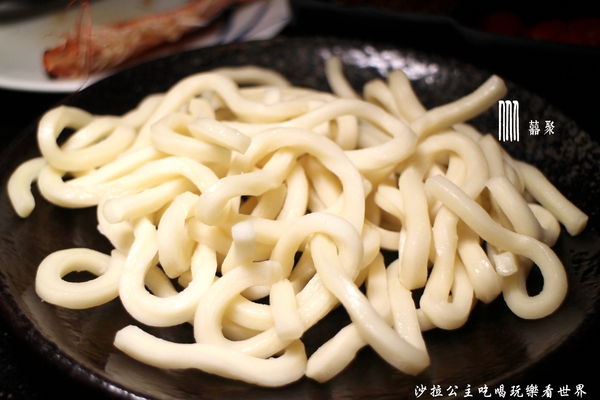 囍聚精緻鍋物:火鍋也有無菜單『囍聚精緻鍋物』新鮮海味霸氣登場/近華視/捷運國父紀念館站