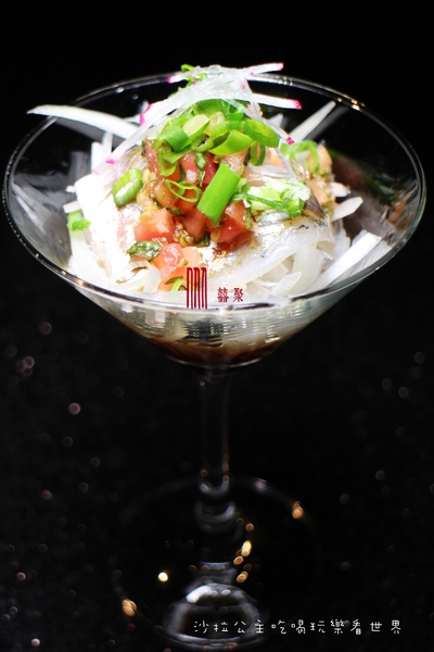 囍聚精緻鍋物：東區火鍋『囍聚精緻鍋物』捷運國父紀念館站/近華視