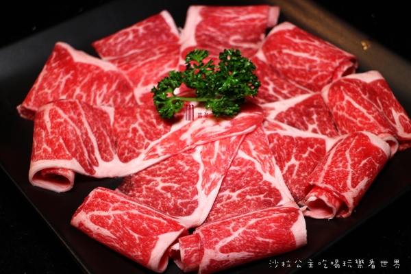 囍聚精緻鍋物：東區火鍋『囍聚精緻鍋物』捷運國父紀念館站/近華視