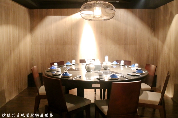 囍聚精緻鍋物:火鍋也有無菜單『囍聚精緻鍋物』新鮮海味霸氣登場/近華視/捷運國父紀念館站