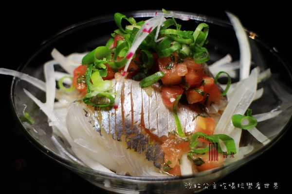 囍聚精緻鍋物：東區火鍋『囍聚精緻鍋物』捷運國父紀念館站/近華視