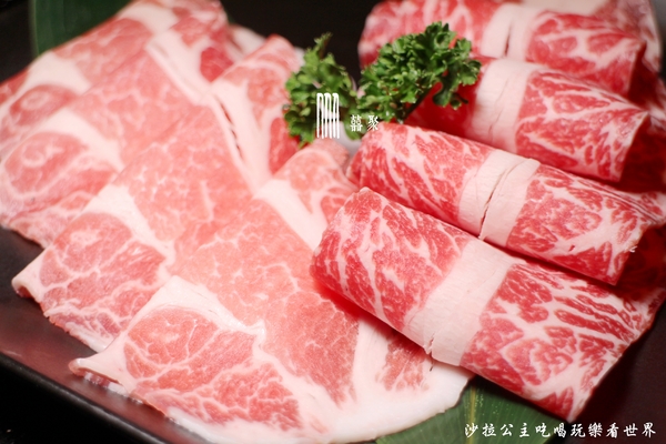 囍聚精緻鍋物:火鍋也有無菜單『囍聚精緻鍋物』新鮮海味霸氣登場/近華視/捷運國父紀念館站