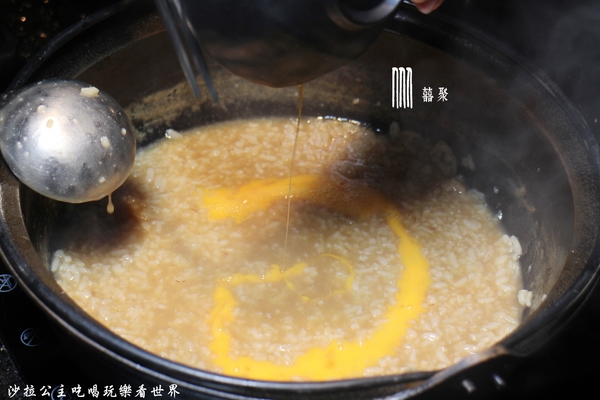 囍聚精緻鍋物:火鍋也有無菜單『囍聚精緻鍋物』新鮮海味霸氣登場/近華視/捷運國父紀念館站