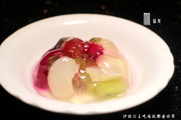 囍聚精緻鍋物:火鍋也有無菜單『囍聚精緻鍋物』新鮮海味霸氣登場/近華視/捷運國父紀念館站