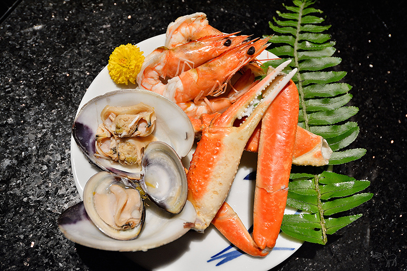 囍聚精緻鍋物:看起來很澎湃的松葉蟹海鮮盤與澳洲和牛肉火鍋,台北東區捷運國父紀念館站