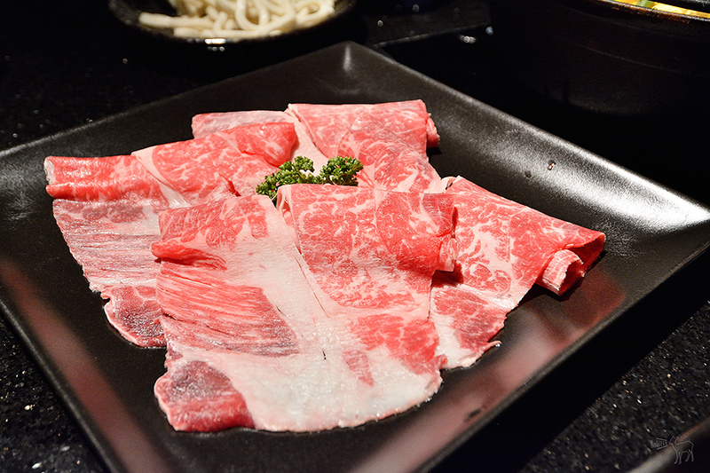 囍聚精緻鍋物:看起來很澎湃的松葉蟹海鮮盤與澳洲和牛肉火鍋,台北東區捷運國父紀念館站