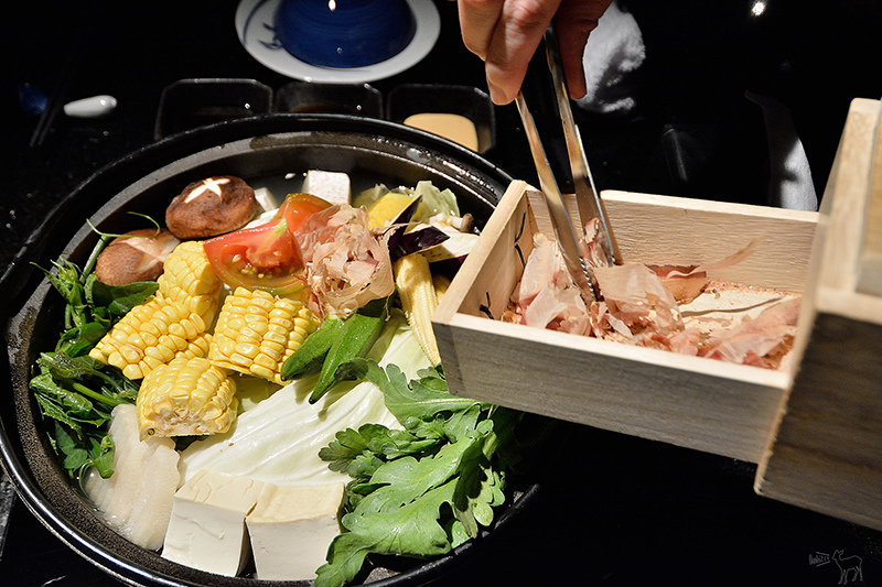 囍聚精緻鍋物:看起來很澎湃的松葉蟹海鮮盤與澳洲和牛肉火鍋,台北東區捷運國父紀念館站