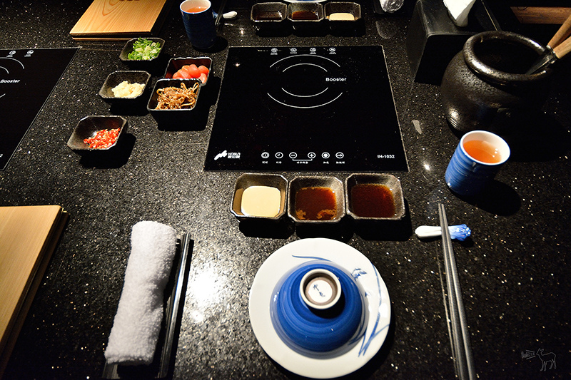 囍聚精緻鍋物:看起來很澎湃的松葉蟹海鮮盤與澳洲和牛肉火鍋,台北東區捷運國父紀念館站