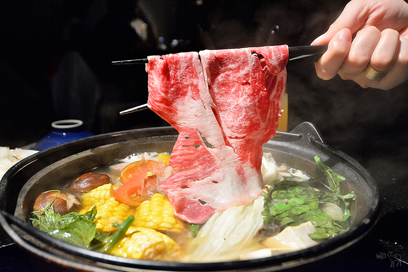 囍聚精緻鍋物:看起來很澎湃的松葉蟹海鮮盤與澳洲和牛肉火鍋,台北東區捷運國父紀念館站