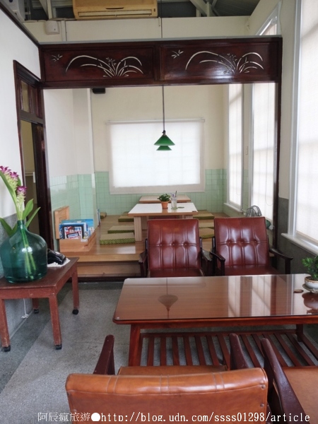 順順堂：【美食特搜。屏東市】順順堂咖啡 飲食 閱讀。市區下午茶去處 老屋翻新後的傑作 與書香交流的咖啡館