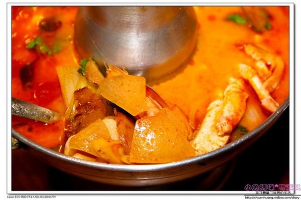 泰蘸泰式料理：【美食♥台北】☼ 泰蘸泰式料理☼ 中價位的泰式料理,朋友聚餐的好去處 ♥♥