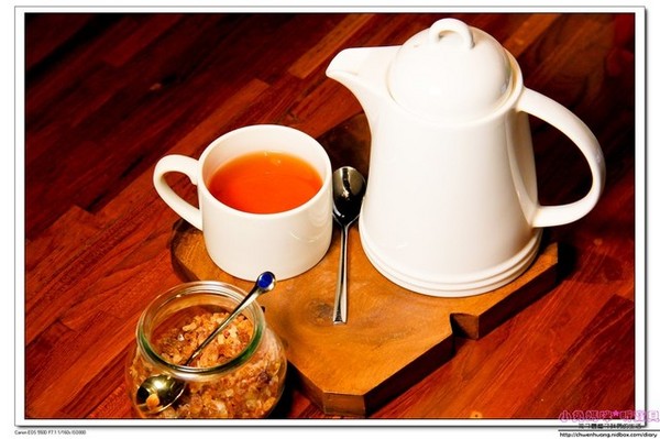 BLAnC 布朗客:【美食♥松山】☼ BLAnC☼松菸下午茶/煙燻鴨胸燉飯/鐵鍋鬆餅/檸檬提拉米蘇/奶香伯爵茶讓人驚豔的美味♥♥