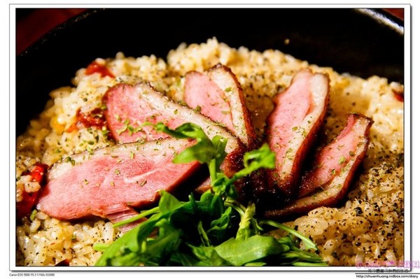 BLAnC 布朗客:【美食♥松山】☼ BLAnC☼松菸下午茶/煙燻鴨胸燉飯/鐵鍋鬆餅/檸檬提拉米蘇/奶香伯爵茶讓人驚豔的美味♥♥