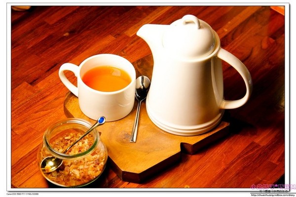 BLAnC 布朗客:【美食♥松山】☼ BLAnC☼松菸下午茶/煙燻鴨胸燉飯/鐵鍋鬆餅/檸檬提拉米蘇/奶香伯爵茶讓人驚豔的美味♥♥