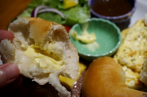 BLAnC：[市府] BLAnC：漢堡排早午餐&甜點-蘋果派