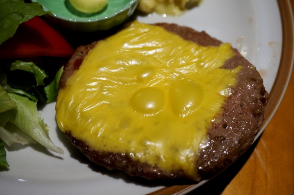 BLAnC：[市府] BLAnC：漢堡排早午餐&甜點-蘋果派