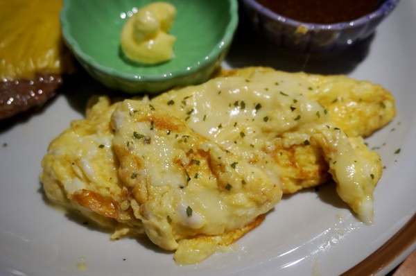 BLAnC：[市府] BLAnC：漢堡排早午餐&甜點-蘋果派