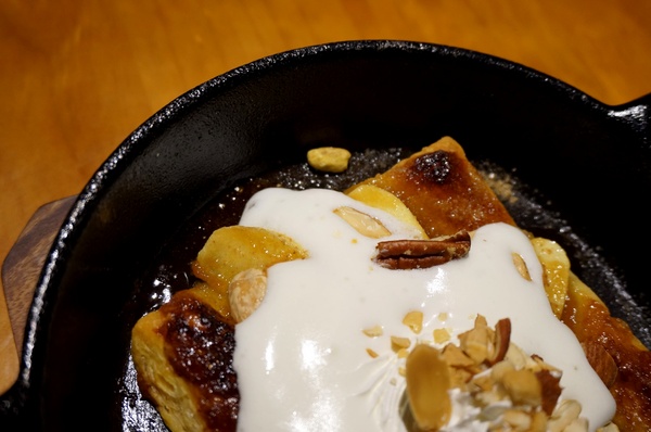 BLAnC：[市府] BLAnC：漢堡排早午餐&甜點-蘋果派