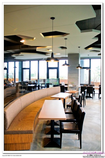 奇麗灣珍奶文化館:【美食♥宜蘭】☼ 奇麗灣珍珠奶茶文化館 ☼燈泡珍珠奶茶+綠建築,一起與世界接軌 ♥♥