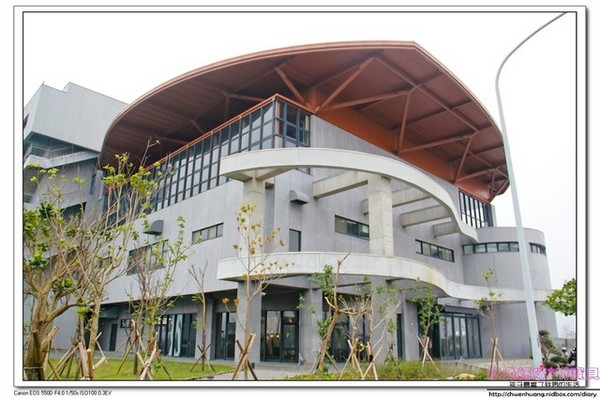 奇麗灣珍奶文化館:【美食♥宜蘭】☼ 奇麗灣珍珠奶茶文化館 ☼燈泡珍珠奶茶+綠建築,一起與世界接軌 ♥♥