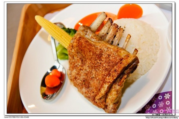 奇麗灣珍奶文化館:【美食♥宜蘭】☼ 奇麗灣珍珠奶茶文化館 ☼燈泡珍珠奶茶+綠建築,一起與世界接軌 ♥♥