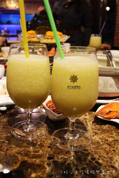 吳阿金海鮮餐廳:彷彿古堡般的夢幻『吳阿金海鮮店』捷運松江南京站/近星聚點