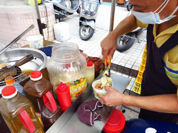 【桃園美食】寶山路臭豆腐-阿伯臭豆腐攤