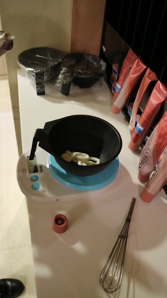 Moon Hair Studio：【美髮】台北東區超優染/護/燙髮Moon Hair Studio@忠孝敦化站