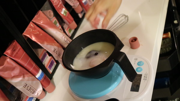 Moon Hair Studio：【美髮】台北東區超優染/護/燙髮Moon Hair Studio@忠孝敦化站