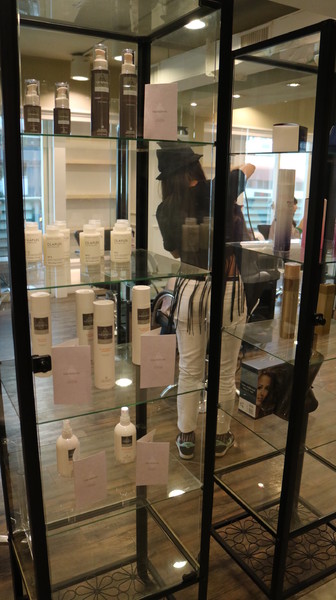 Moon Hair Studio：【美髮】台北東區超優染/護/燙髮Moon Hair Studio@忠孝敦化站