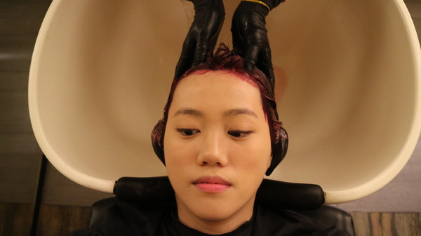 Moon Hair Studio：【美髮】台北東區超優染/護/燙髮Moon Hair Studio@忠孝敦化站