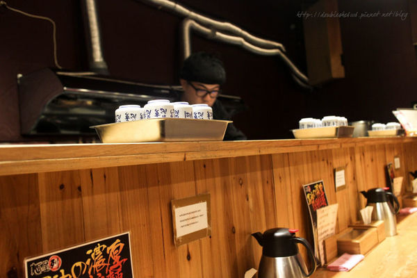 台南麵列屋拉麵