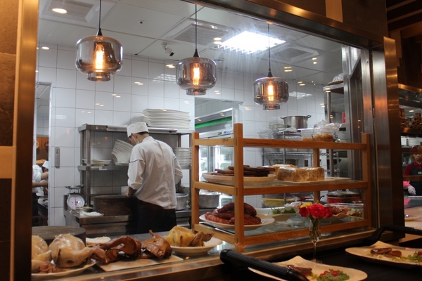 錦霞樓：[台南]60年老字號 府城道地古早味 老店新意 錦霞樓