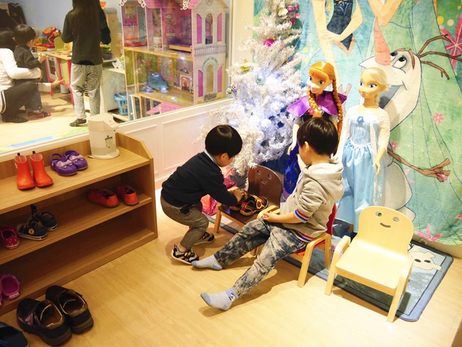 │台北。內湖│Chuck Land恰克園親子咖啡。戶外庭院戲砂+室內獨立遊戲包廂 捷運文德站