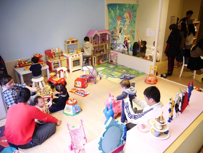 │台北。內湖│Chuck Land恰克園親子咖啡。戶外庭院戲砂+室內獨立遊戲包廂 捷運文德站