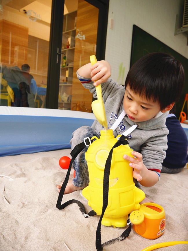 │台北。內湖│Chuck Land恰克園親子咖啡。戶外庭院戲砂+室內獨立遊戲包廂 捷運文德站