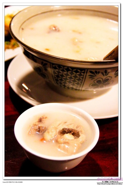 壯圍穀倉:【美食♥宜蘭】☼ 壯圍穀倉風味料理餐廳 ☼割稻飯套餐體驗古早味的餐點和童玩 ♥♥