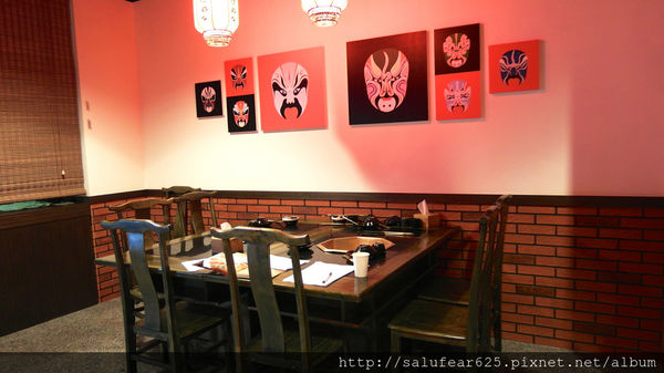 後少女時代 圃川燒雞公・四川麻辣鍋